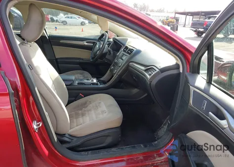 2017 Ford Fusion S z USA, uszkodzony, nr VIN 3FA6P0G72HR178809